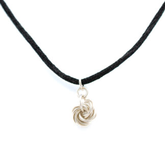 halsband av ringar big rose