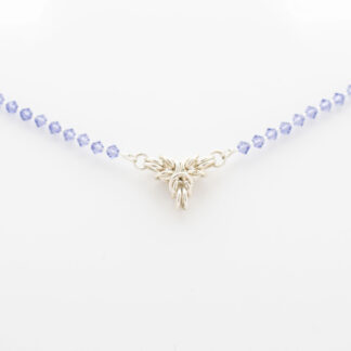 halsband av silverringar lavendel