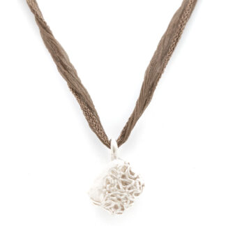 halsband everest