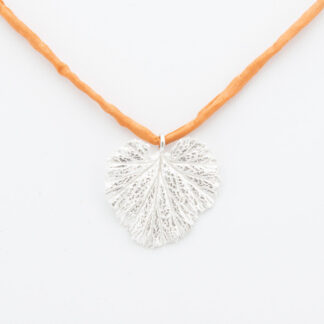 halsband sommarblad